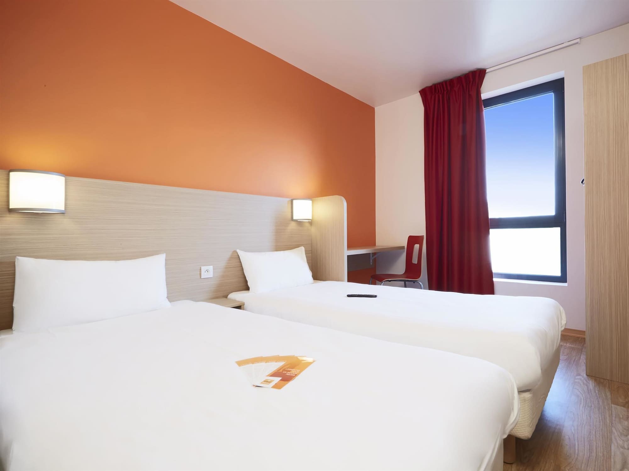Premiere Classe Chartres Sud - Hotel