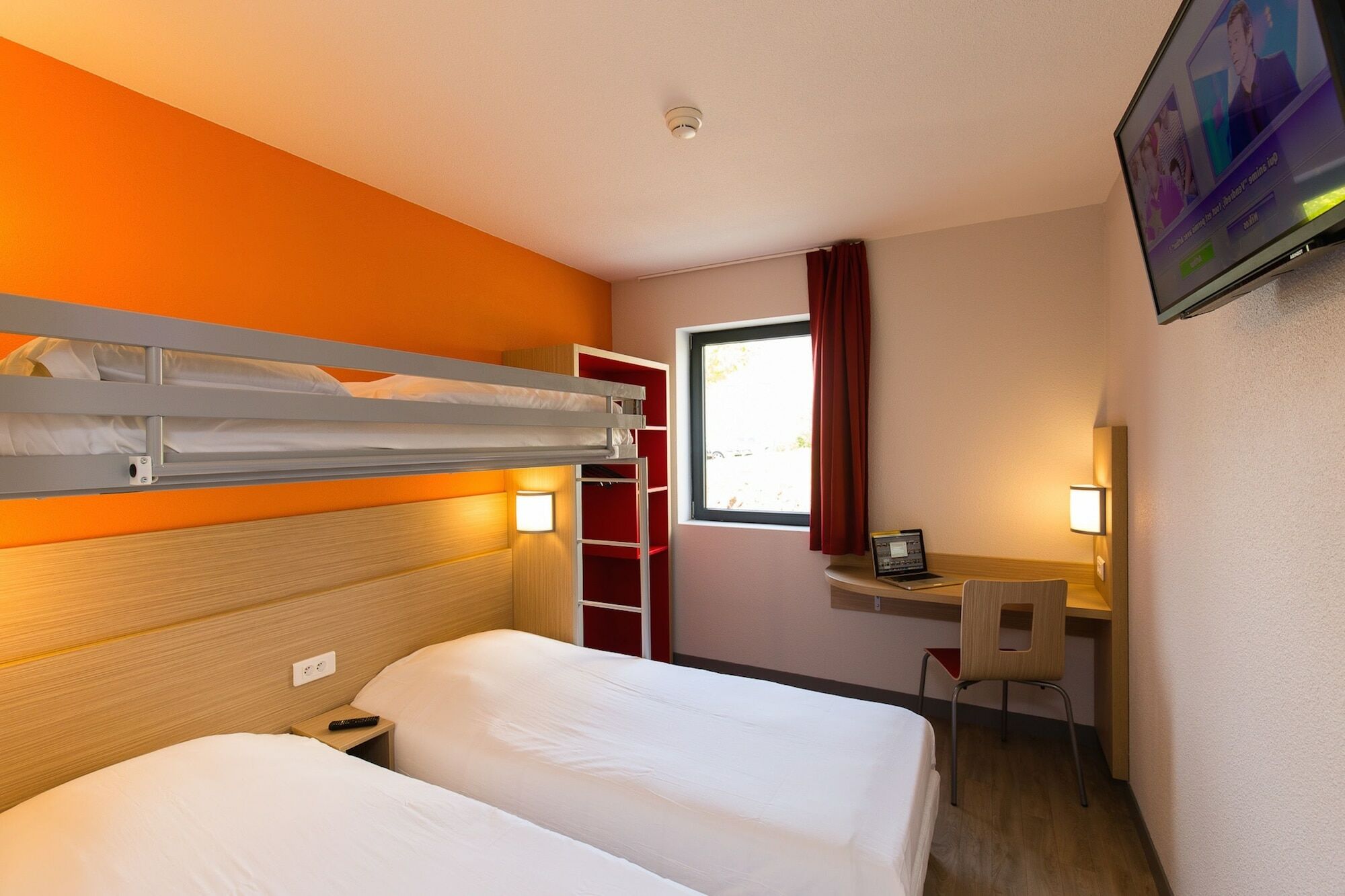 Hotel Premiere Classe Chartres Sud - Barjouville